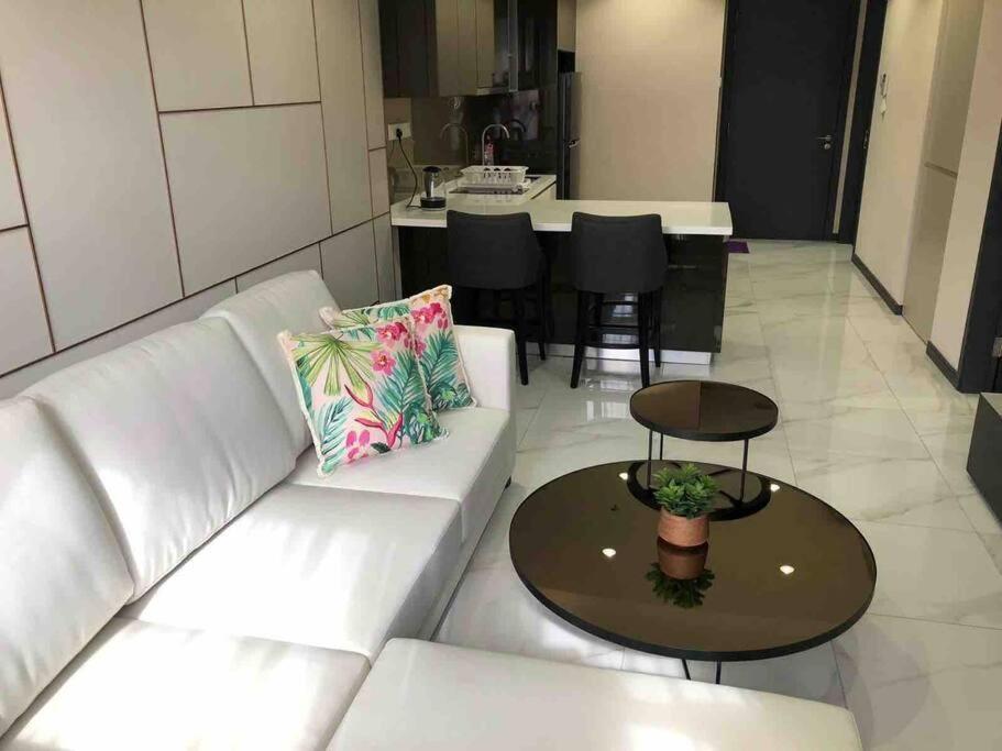 8 Kia Peng Residences By Stayhere 쿠알라룸푸르 외부 사진