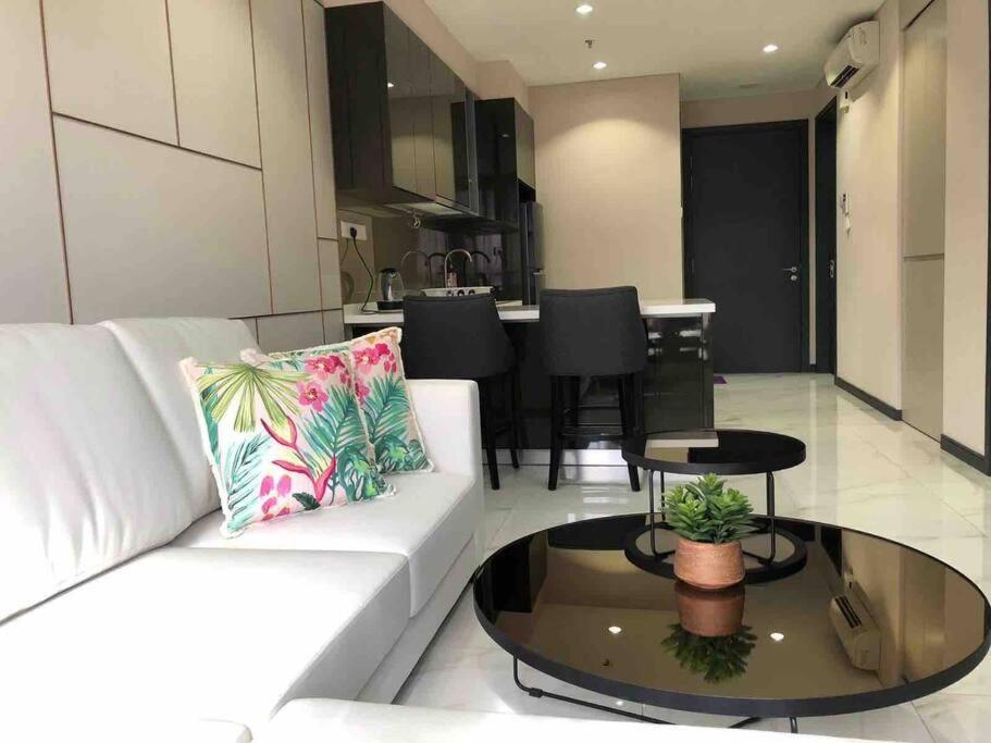 8 Kia Peng Residences By Stayhere 쿠알라룸푸르 외부 사진